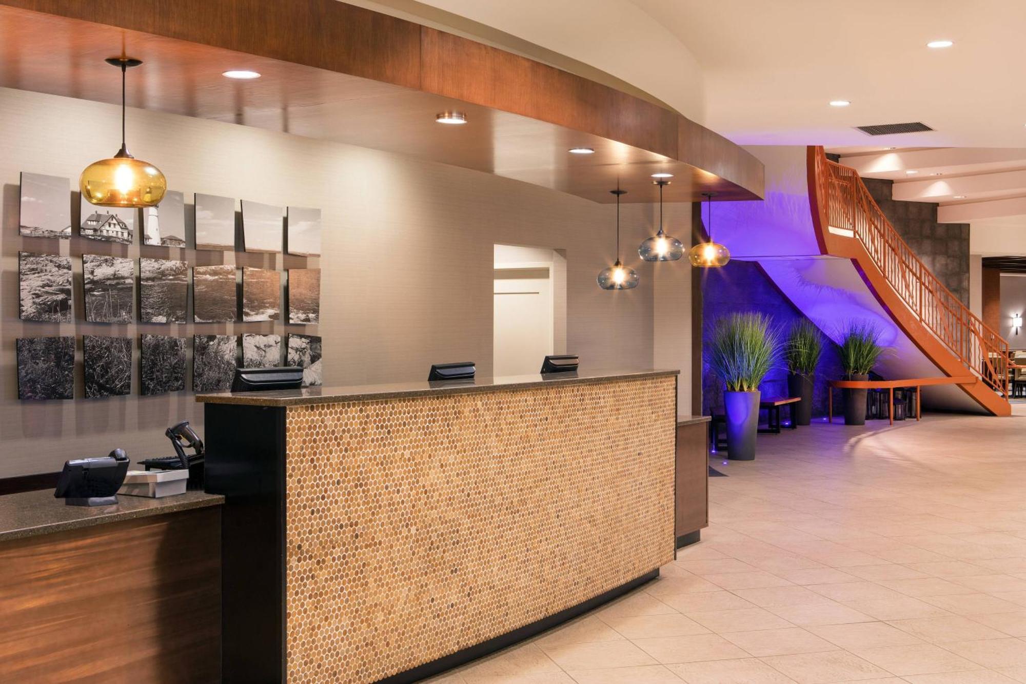 Residence Inn Portland Downtown Waterfront Екстериор снимка