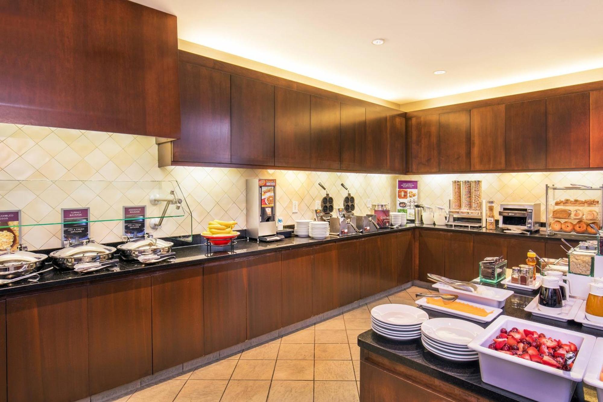 Residence Inn Portland Downtown Waterfront Екстериор снимка